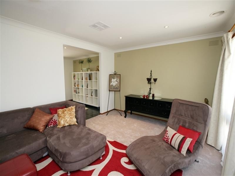 465 Lake Albert Road, Lake Albert NSW 2650