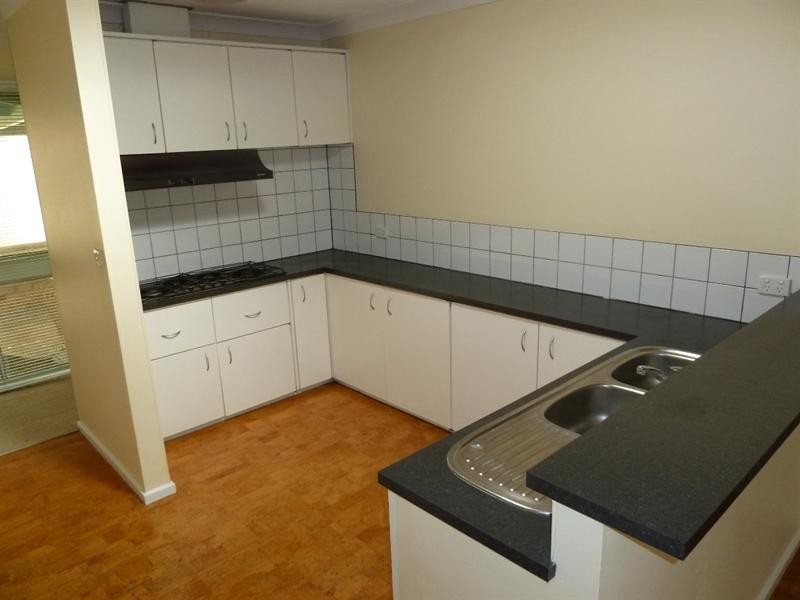 21 Wilks Avenue, Kooringal NSW 2650