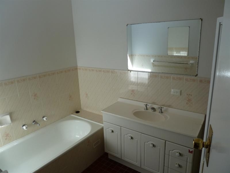 21 Wilks Avenue, Kooringal NSW 2650