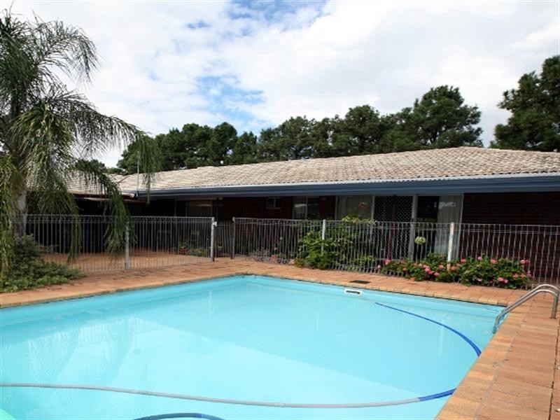 23 Cummins Drive, San Isidore NSW 2650
