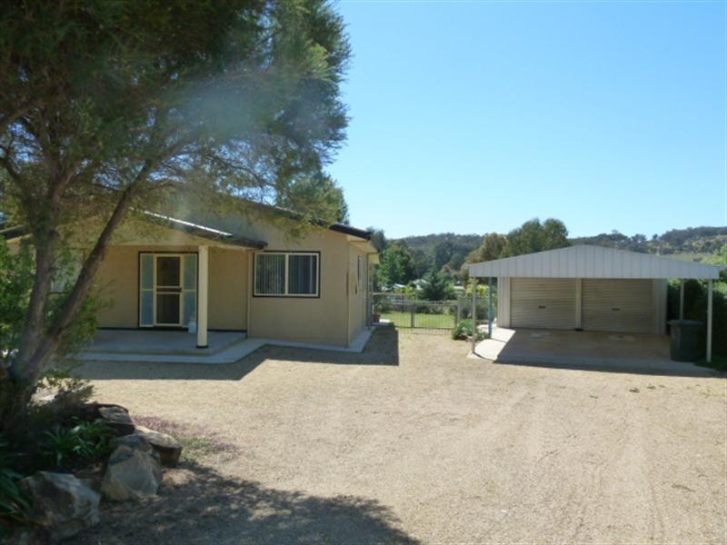 11 Eugene Avenue, Wagga Wagga NSW 2650