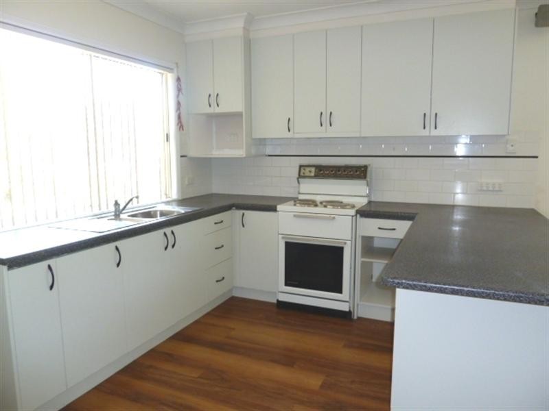 11 Eugene Avenue, Wagga Wagga NSW 2650