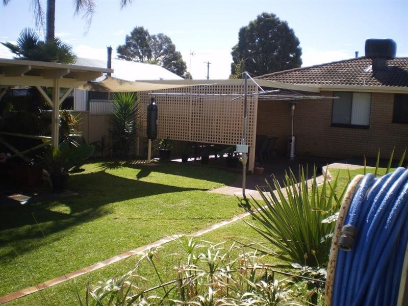 4 Loth Street, Wagga Wagga NSW 2650