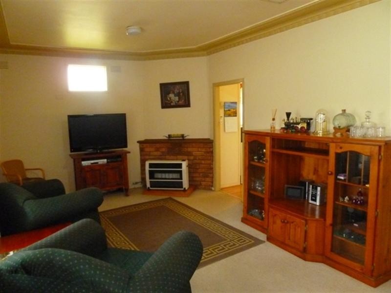 11 Benedict Avenue, Wagga Wagga NSW 2650