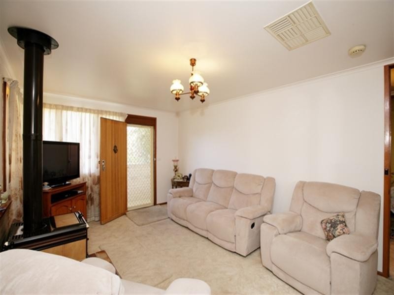 17 Menzies Avenue, Kooringal NSW 2650