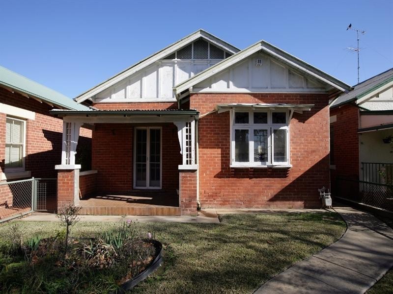 66 Peter Street, Wagga Wagga NSW 2650