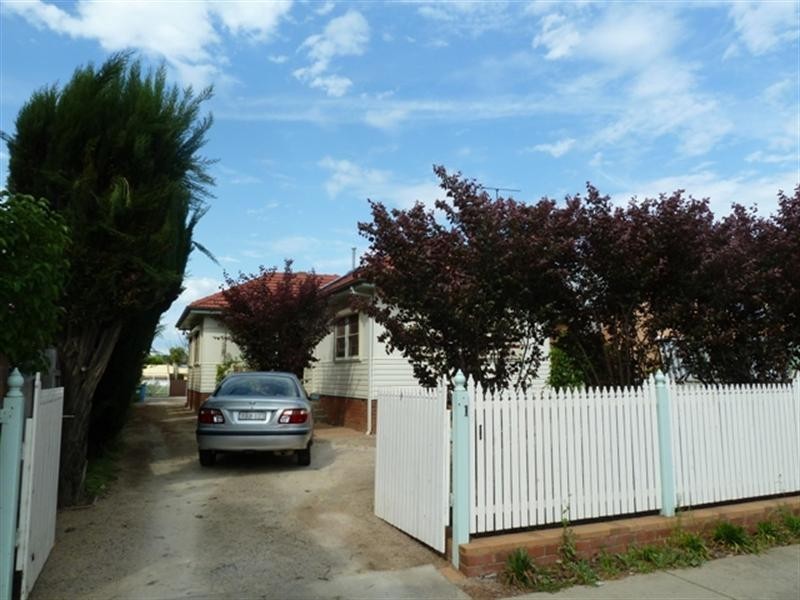 81 Beckwith Street, Wagga Wagga NSW 2650