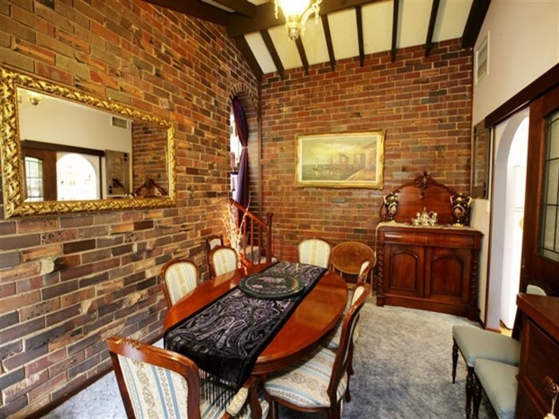 6 Poplar Road, Lake Albert NSW 2650