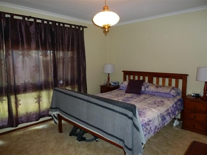 8 Bavaria Street, Wagga Wagga NSW 2650