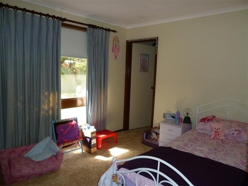 8 Bavaria Street, Wagga Wagga NSW 2650