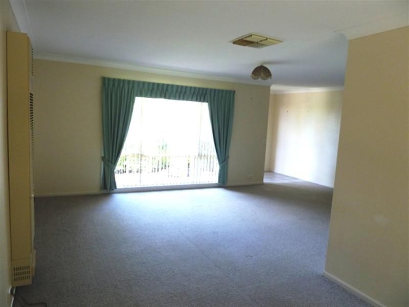 15 Kurrajong Avenue, Forest Hill NSW 2651