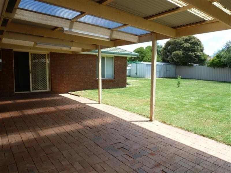 15 Kurrajong Avenue, Forest Hill NSW 2651