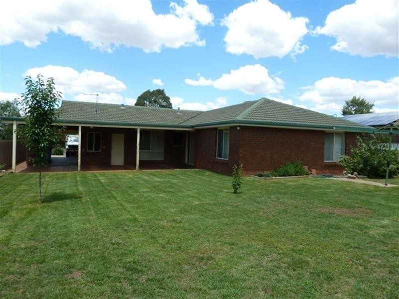 15 Kurrajong Avenue, Forest Hill NSW 2651