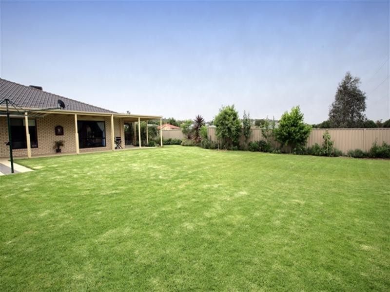 3 Wellington Avenue, Tatton NSW 2650