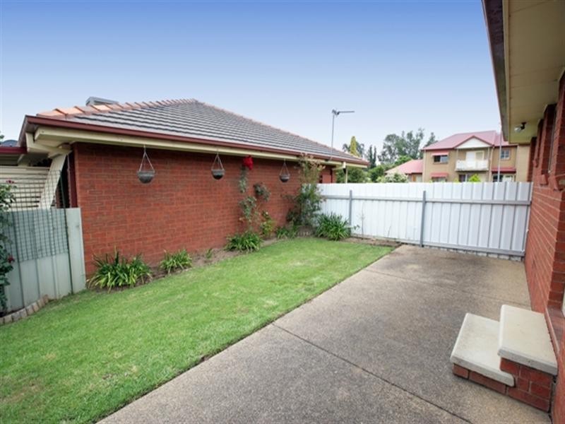 1/44 Fay Avenue, Kooringal NSW 2650