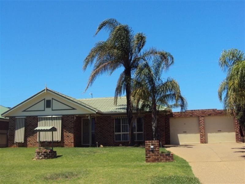 20 Kaldari Crescent, Glenfield Park NSW 2650