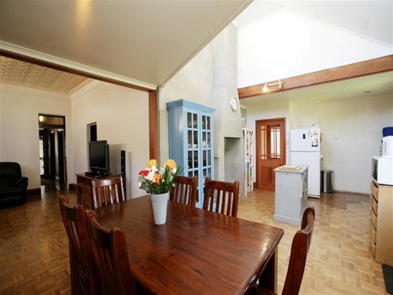 64 Trail Street, Wagga Wagga NSW 2650