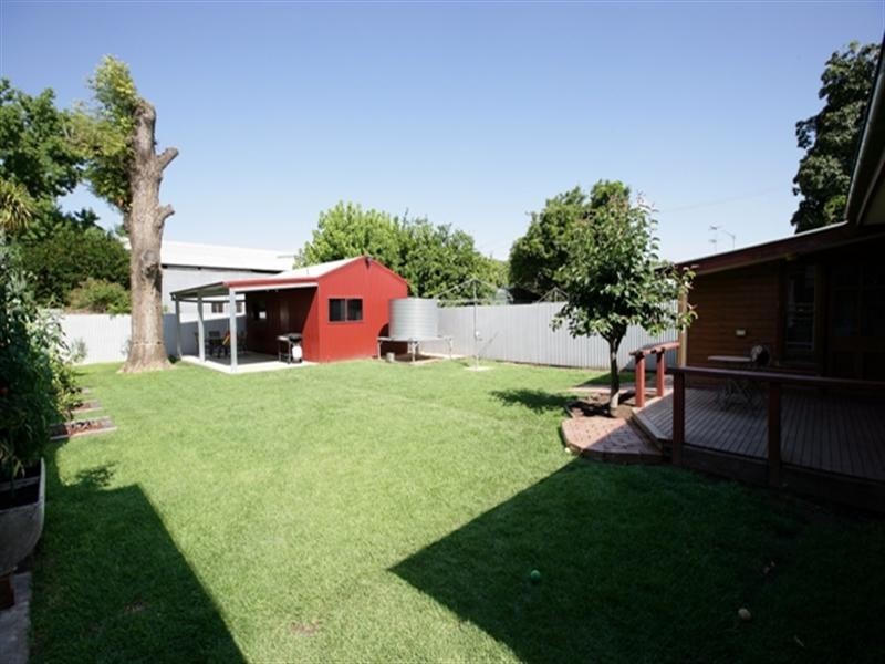 64 Trail Street, Wagga Wagga NSW 2650