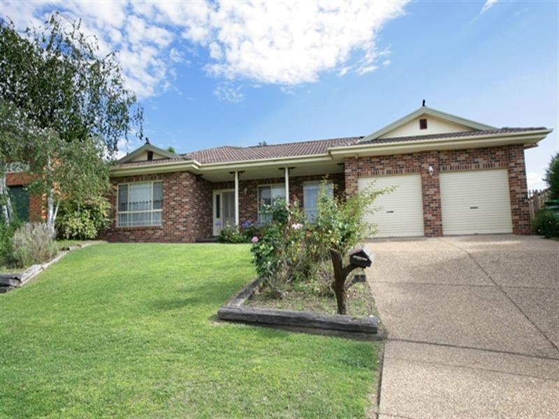 5 Derwent Avenue, Tatton NSW 2650
