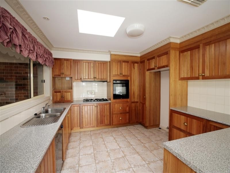 5 Derwent Avenue, Tatton NSW 2650