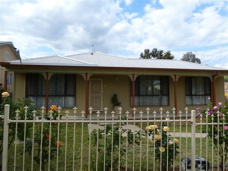 11 John Street, Wagga Wagga NSW 2650