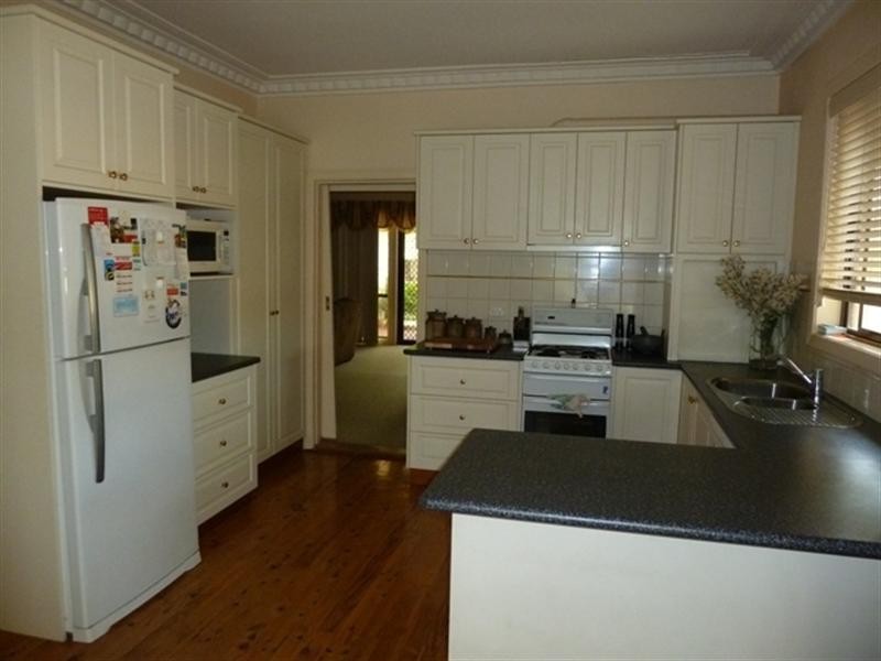 11 John Street, Wagga Wagga NSW 2650