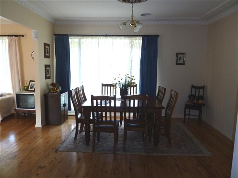 11 John Street, Wagga Wagga NSW 2650