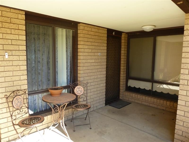 4/33 Wren Street, Wagga Wagga NSW 2650