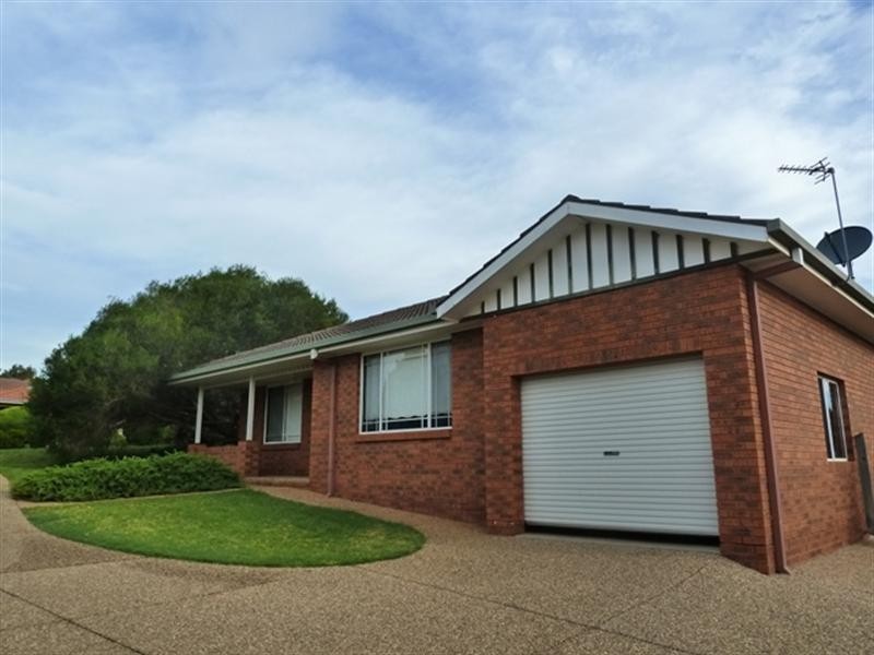 1/70 Brooklyn Drive, Wagga Wagga NSW 2650