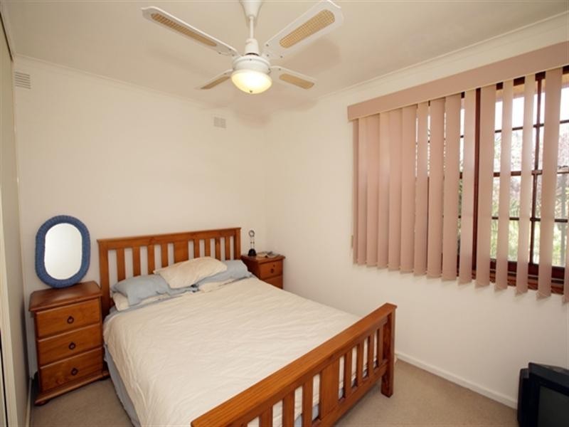 15 Menzies Avenue, Kooringal NSW 2650