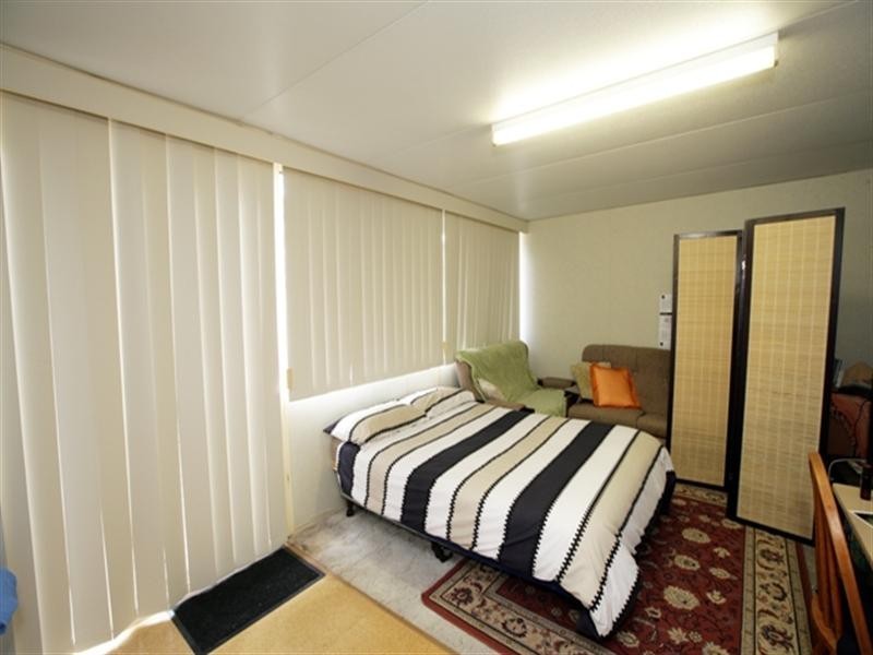 15 Menzies Avenue, Kooringal NSW 2650