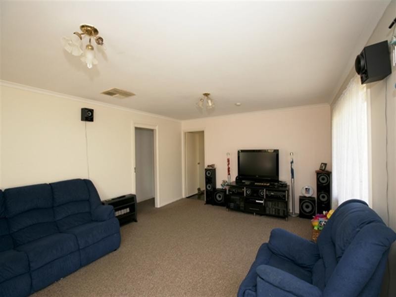 26 Kurrajong Avenue, Forest Hill NSW 2651