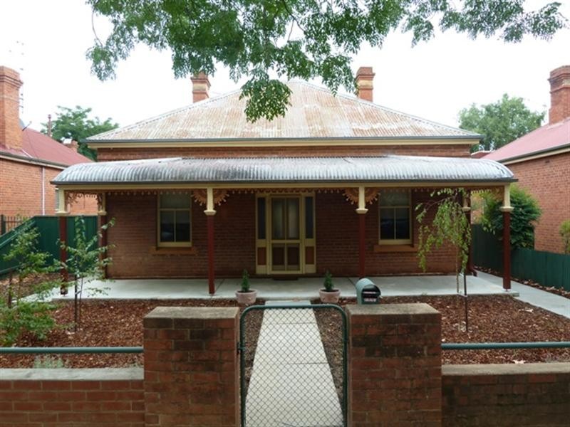 60 Best Street, Wagga Wagga NSW 2650