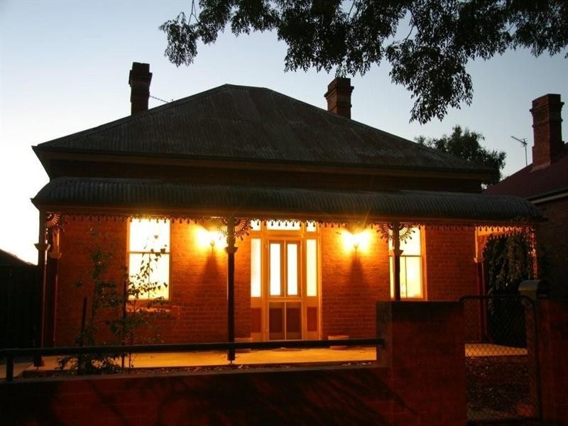 60 Best Street, Wagga Wagga NSW 2650