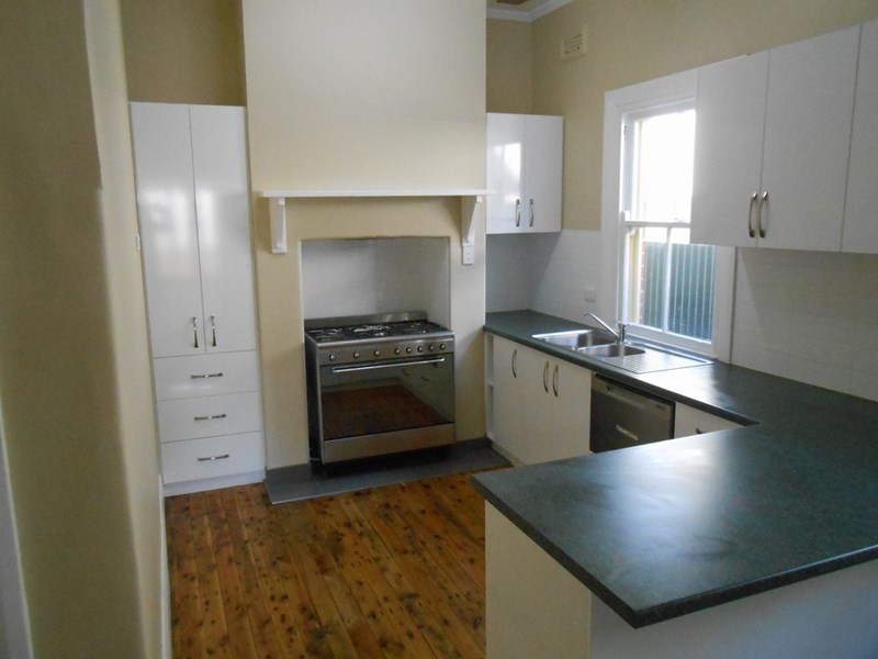 93 Fox Street, Wagga Wagga NSW 2650