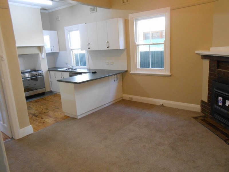 93 Fox Street, Wagga Wagga NSW 2650