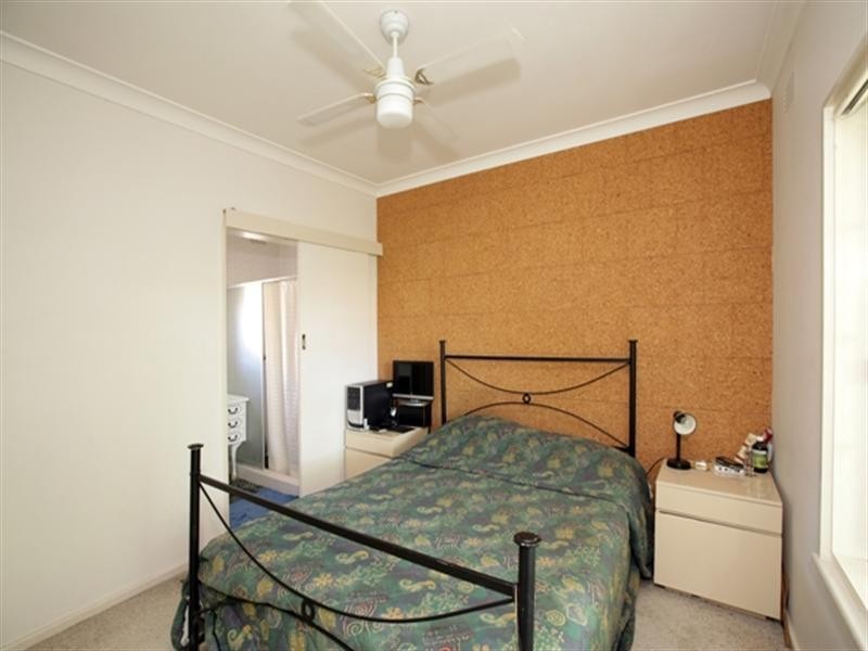 5 Moran Street, Tolland NSW 2650