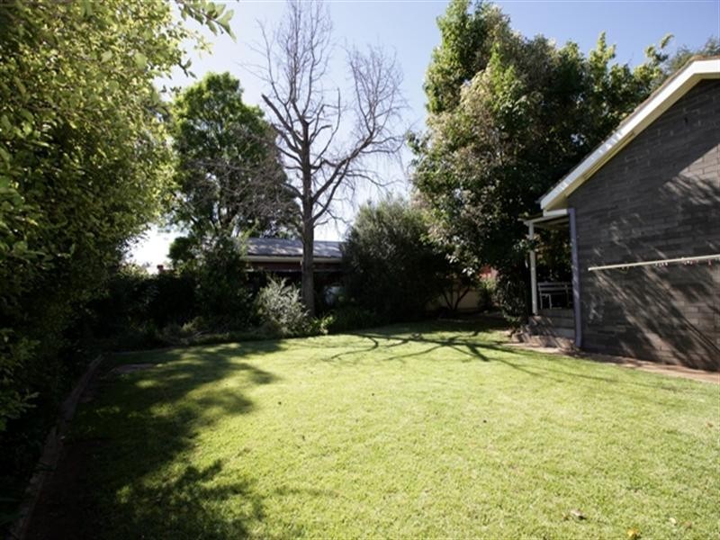 5 Moran Street, Tolland NSW 2650