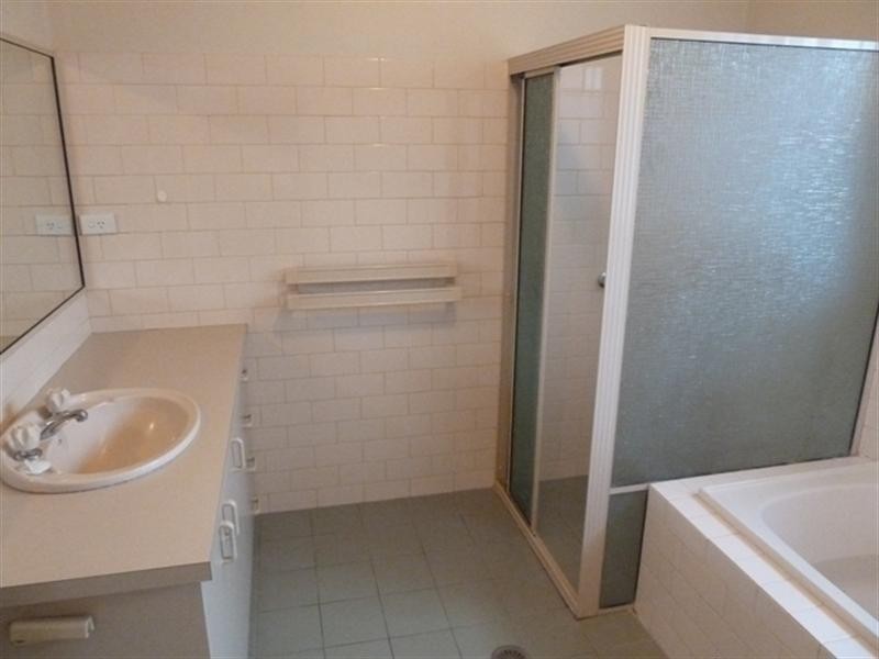 2/396 Lake Albert Road, Wagga Wagga NSW 2650