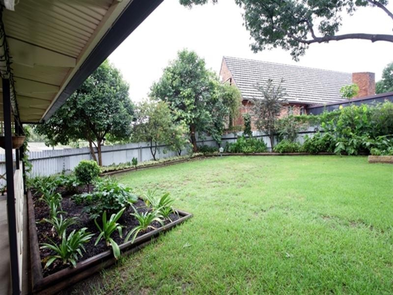 25 Kilpatrick Street, Kooringal NSW 2650