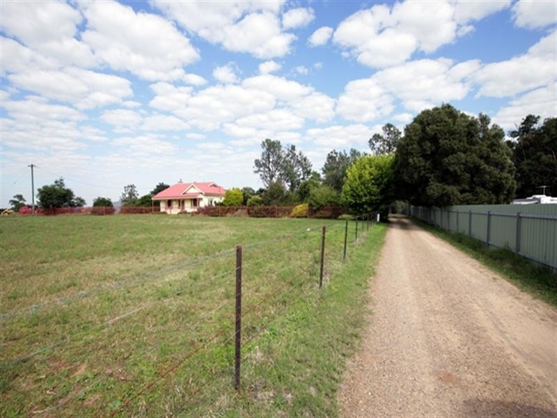416 Hampden Avenue, Cartwrights Hill NSW 2650