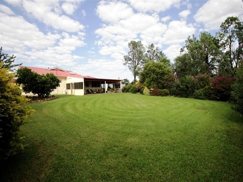 416 Hampden Avenue, Cartwrights Hill NSW 2650