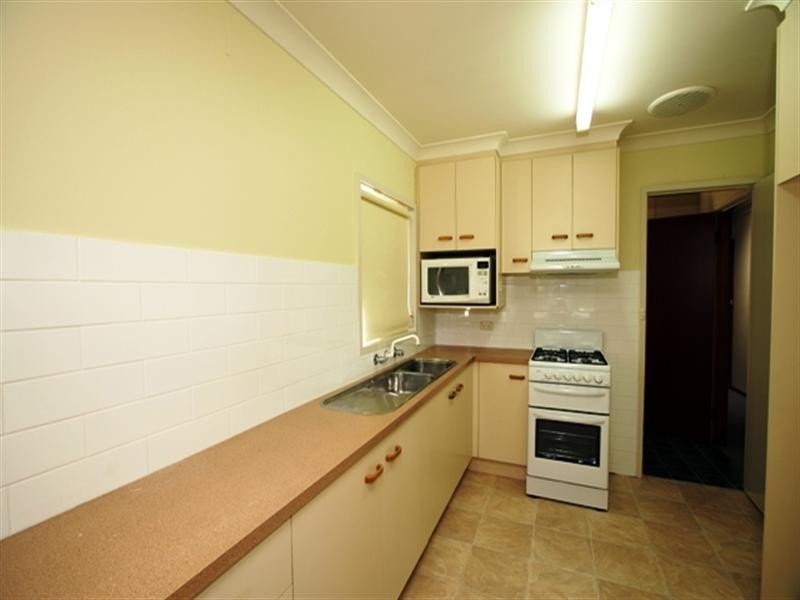 2 Moani Place, Kooringal NSW 2650