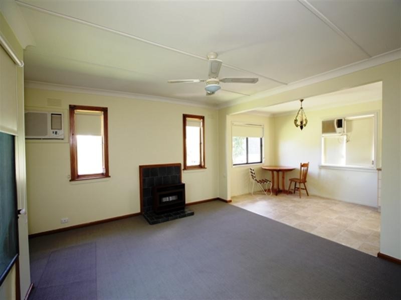 2 Moani Place, Kooringal NSW 2650