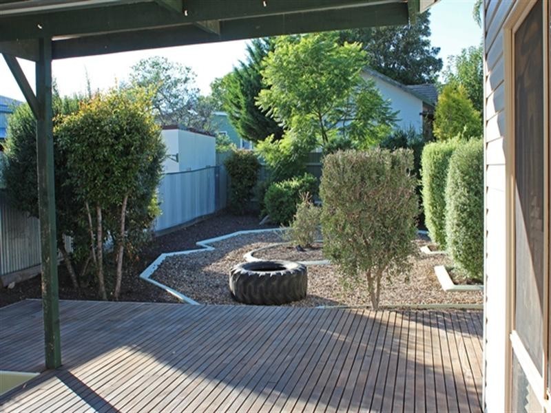 19 Nilma Avenue, Mount Austin NSW 2650