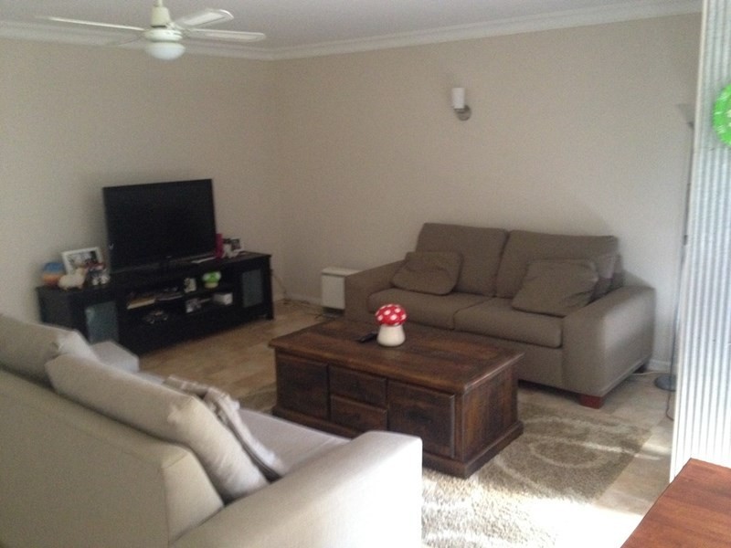 4 Post Place, Lake Albert NSW 2650