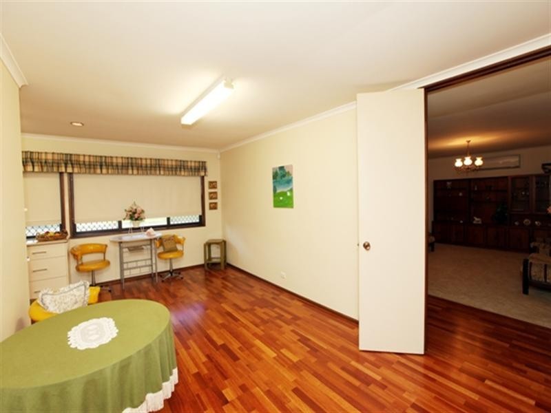 31 Merinda Crescent, Kooringal NSW 2650