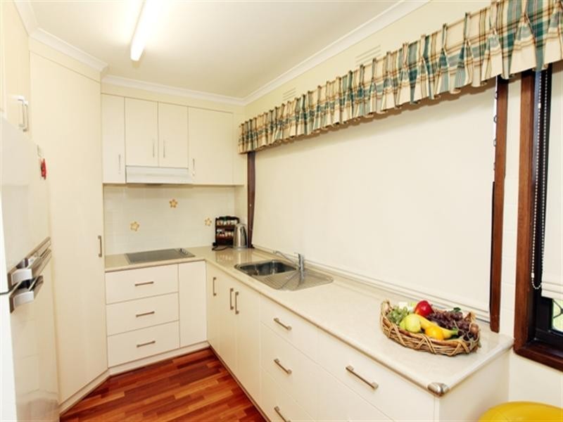 31 Merinda Crescent, Kooringal NSW 2650