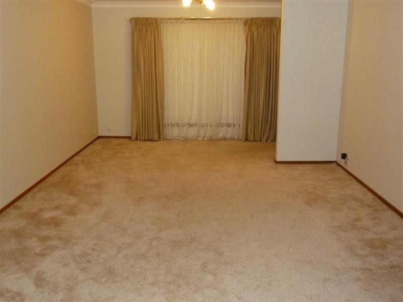 35 Brooklyn Drive, Wagga Wagga NSW 2650