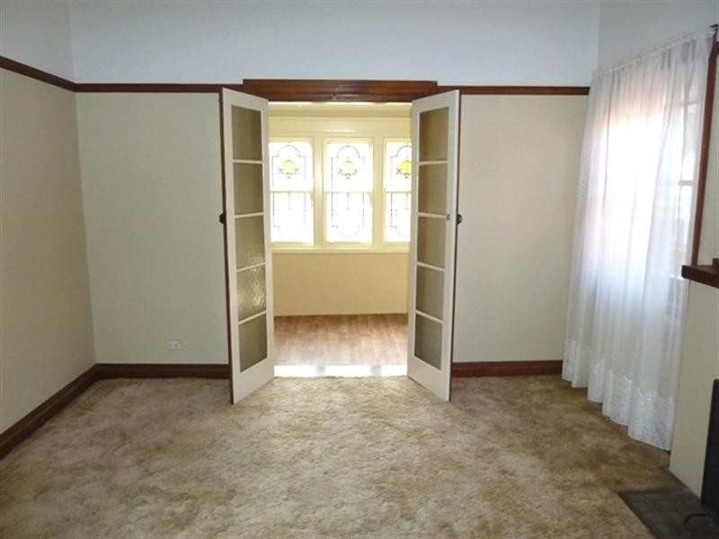 30 Dalton Street, Wagga Wagga NSW 2650